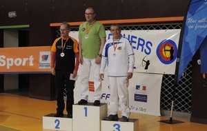 530b80730ba9e_LIGUE20142.jpg