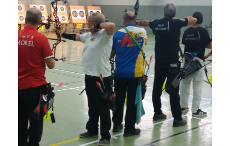 PONT St ESPRIT: Concours en salle